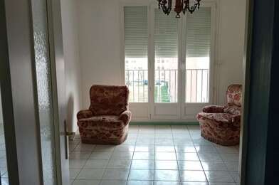 Appartement 4 pièces 770 €