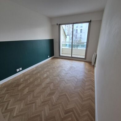Appartement 3 pièces 1990 €