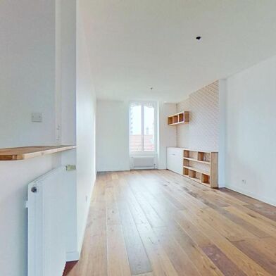 Appartement 4 pièces 1440 €