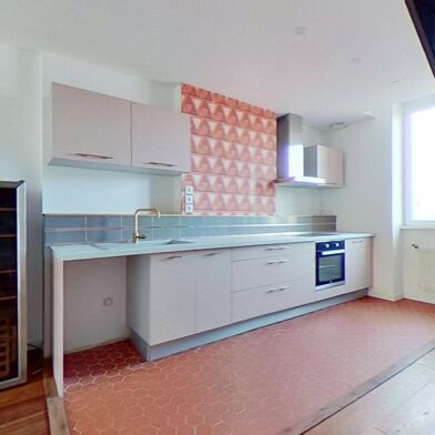 Appartement 4 pièces 1390 €