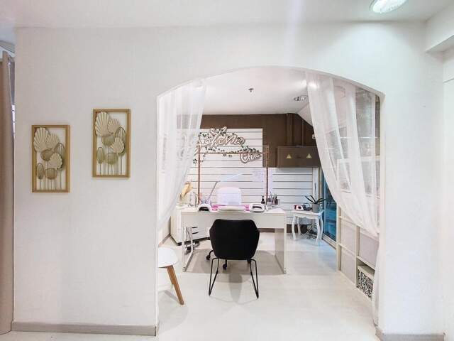 A Gradignan - Fonds de commerce esthétique / onglerie — photo du bien
