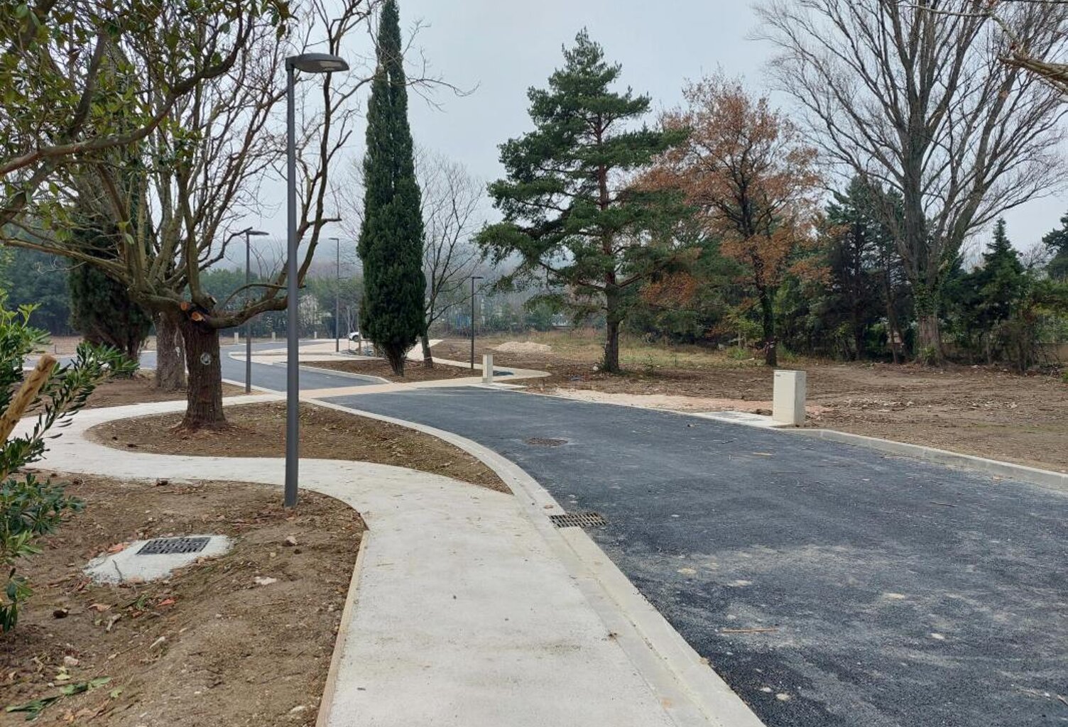 TERRAIN A BATIR DE  347 M² VIABILISE ET LIBRE CONSTRUCTEUR A SAZE — photo 1