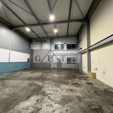 Local industriel  2800 €