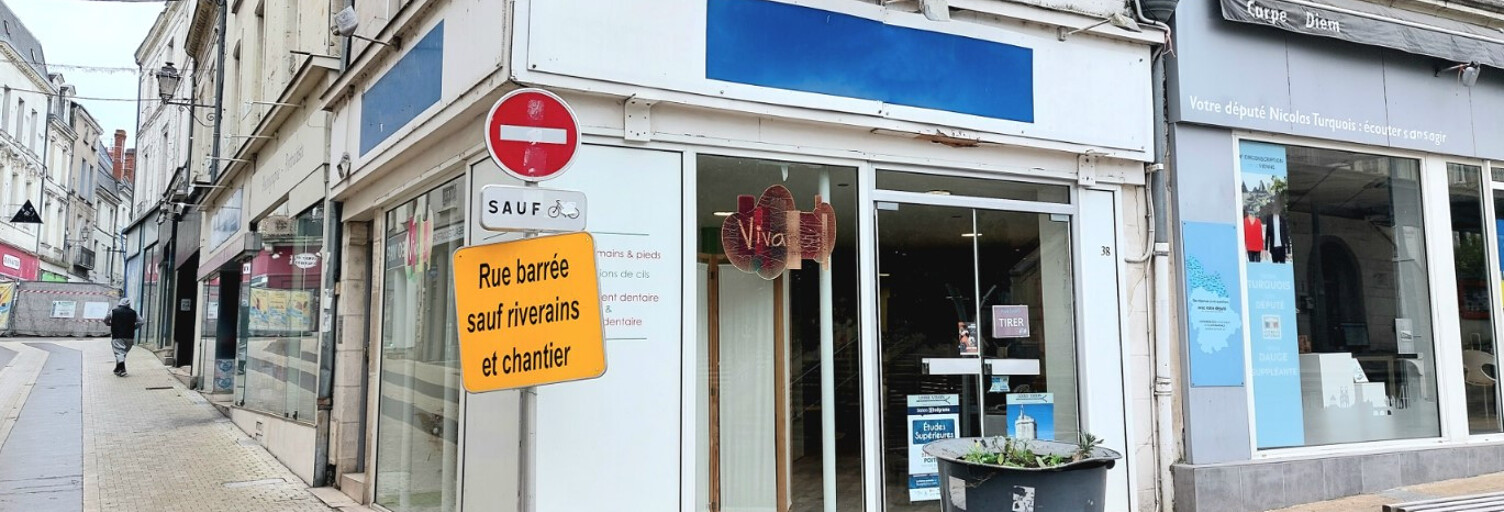 Commerce  50 m² à louer à Châtellerault (86100)