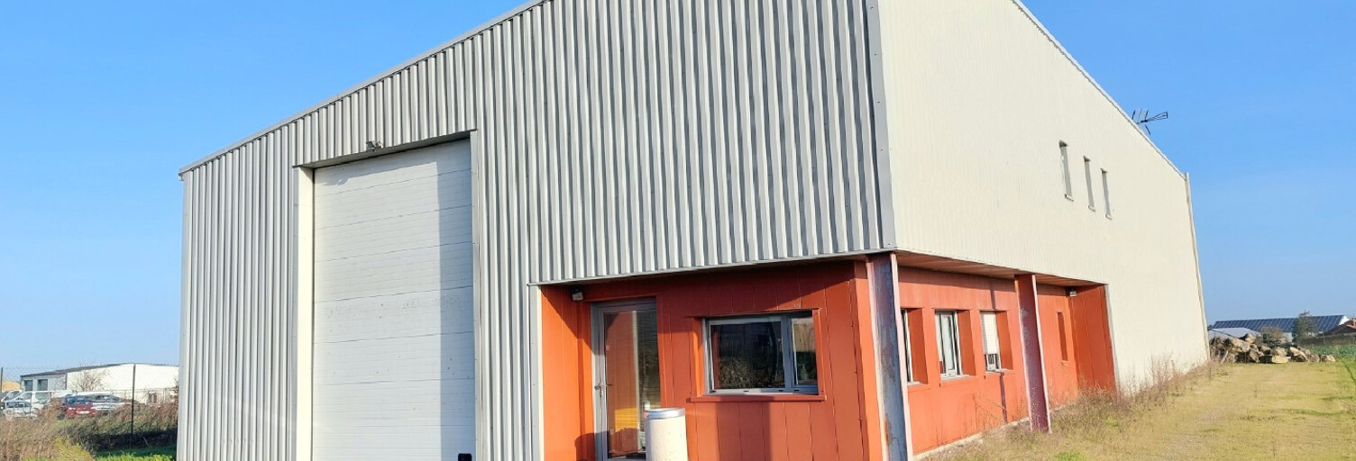 Local industriel  143 m² à louer à Avanton (86170)