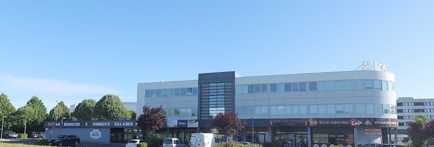 Commerce  180 m² à louer à Chasseneuil-du-Poitou (86360)