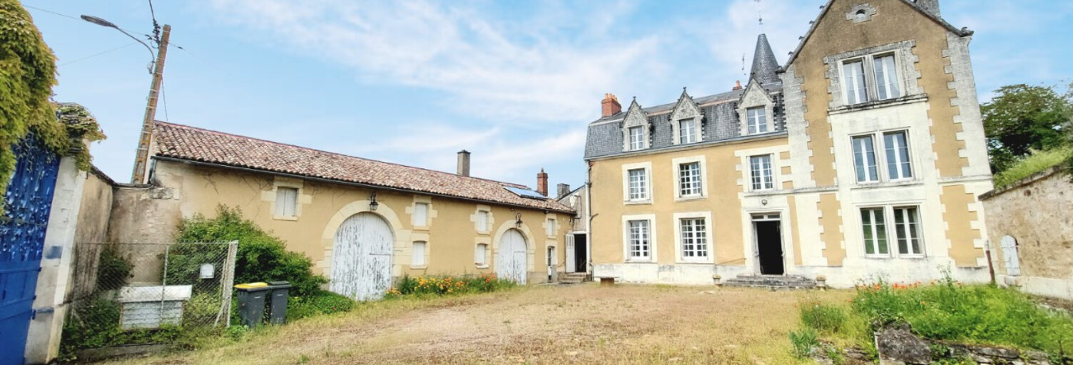 Maison 10 Pièces 318 m² à vendre à Beaumont Saint-Cyr (86490)