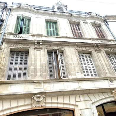 Commerce 8 pièces 137800 €