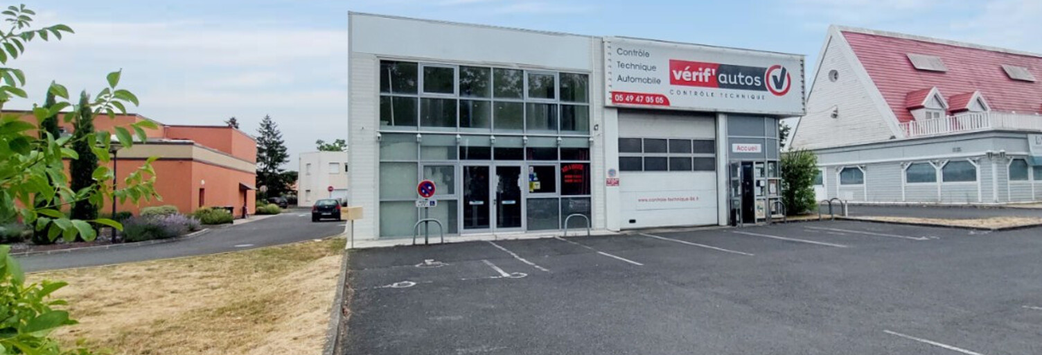 Commerce  360 m² à louer à Poitiers (86000)