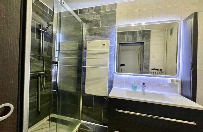 Appartement T3 bis de 76 m2 à la Verpillière — photo 5