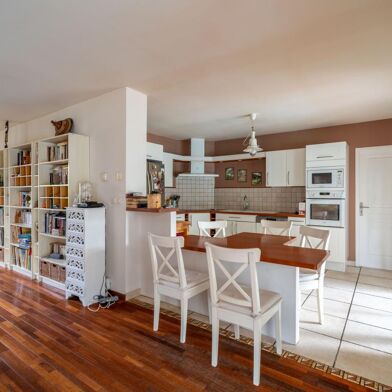 Maison 5 pièces 890000 €