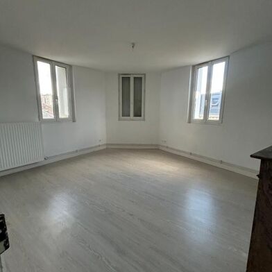 Appartement 4 pièces 601 €