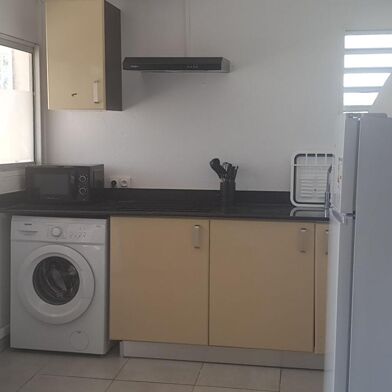 Maison 3 pièces 950 €