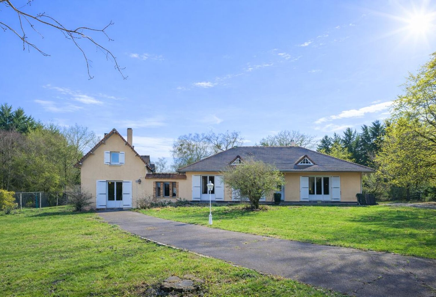 Maison Le Mans 8 pièce(s) 199.12 m2 — photo 1