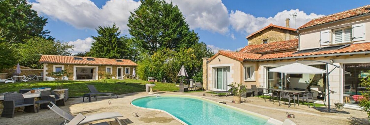 Maison 8 Pièces 220 m² à vendre à Nouaillé-Maupertuis (86340)