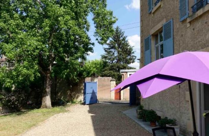Maison Bengy Sur Craon 7 pièce(s) 210 m2 avec dépendances entièrement rénovée — photo 4
