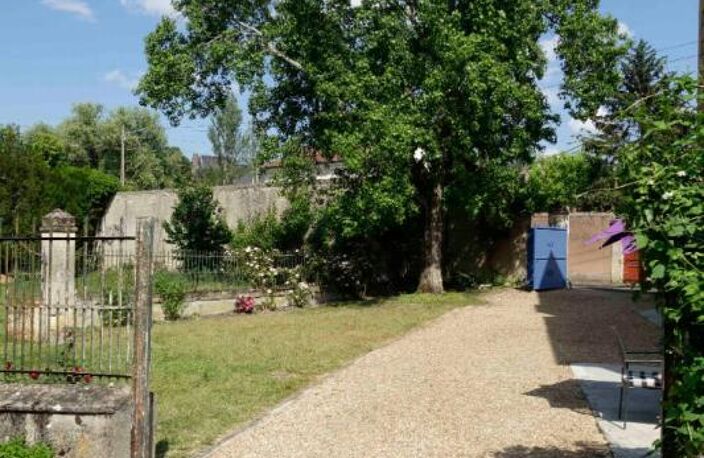 Maison Bengy Sur Craon 7 pièce(s) 210 m2 avec dépendances entièrement rénovée — photo 5