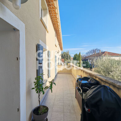 Appartement 4 pièces 164000 €