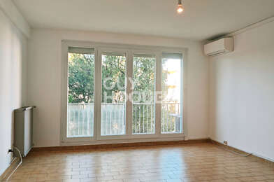 Appartement 3 pièces 719 €