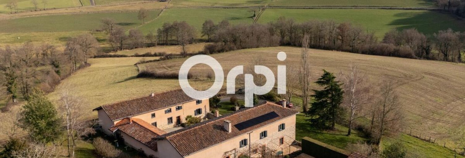 Maison 7 Pièces 283 m² à vendre à Haute-Rivoire (69610)