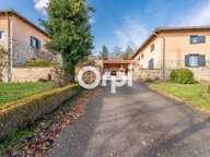 Corps de ferme rénové unique dans les Monts du Lyonnais – Deux habitations, piscine et calme absolu — photo 2