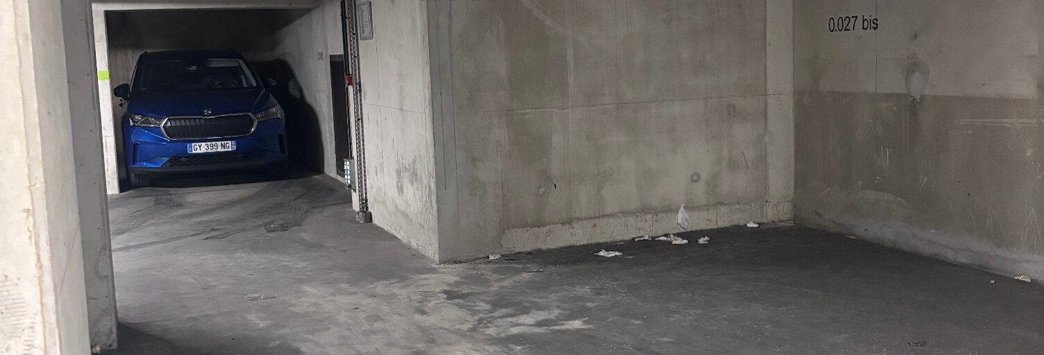 Garage   m² à vendre à Marseille 5 (13005)