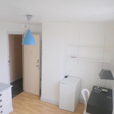 Appartement 1 pièces 345 €