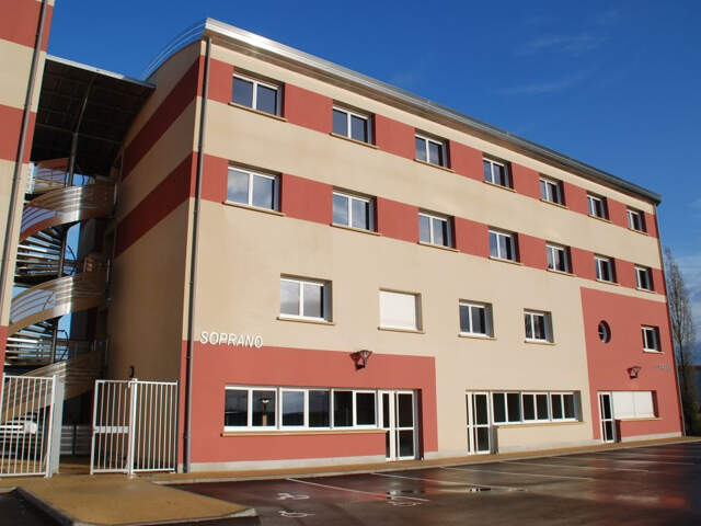 SUPERBES BUREAUX NEUFS A LOUER EN ZONE FRANCHE DE BEAUVAIS O — photo du bien