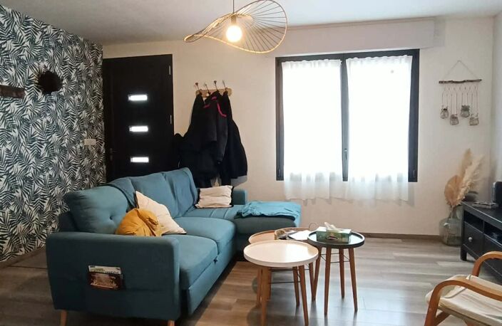 CLÉGUÉREC – MAISON FAMILIALE RÉNOVÉE — photo 4