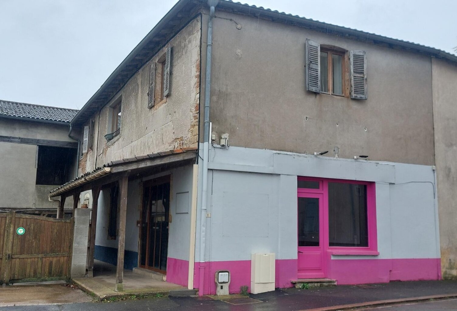 Location commerce  80 m² à Azé (71260) — photo 1