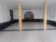 Commerce  80 m² — photo 2