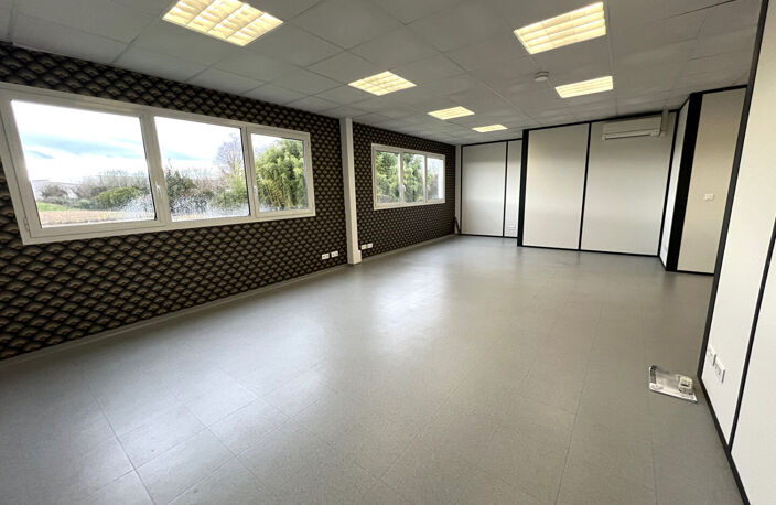 Bureaux 400 m2 - Sauvagnon — photo 3