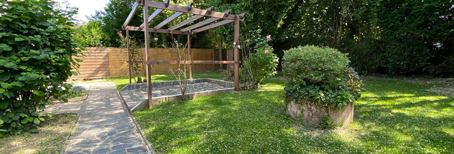 Maison 8 Pièces 204 m² à vendre à Angers (49100)