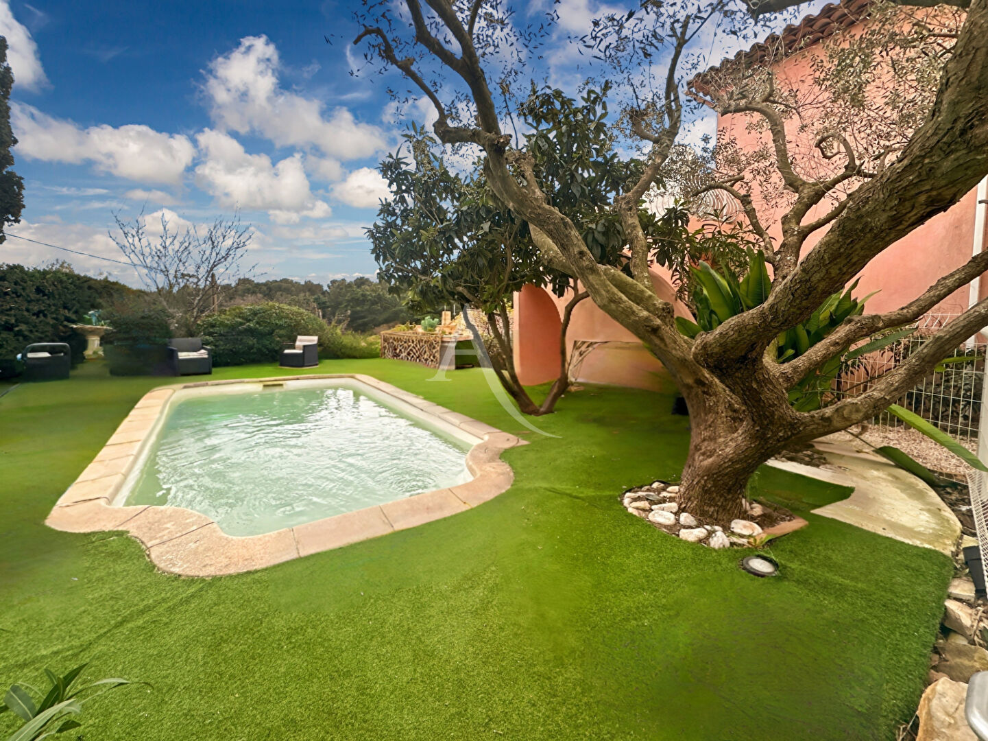 Villa / Maison 8 pièces  à vendre Pradet (Le) 83220