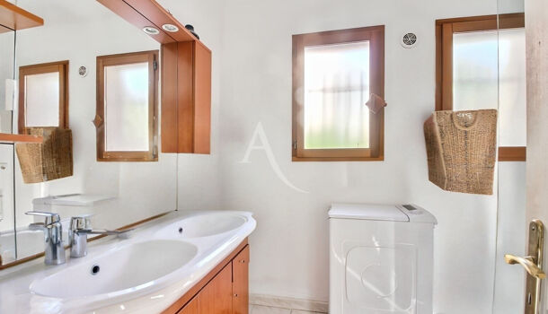 Villa / Maison 8 pièces  à vendre Pradet (Le) 83220