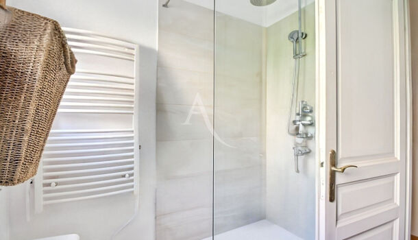 Villa / Maison 8 pièces  à vendre Pradet (Le) 83220