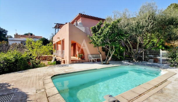 Villa / Maison 8 pièces  à vendre Pradet (Le) 83220