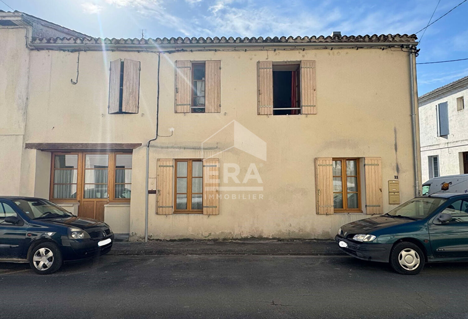Ensemble de deux logements à BOURG — photo 1