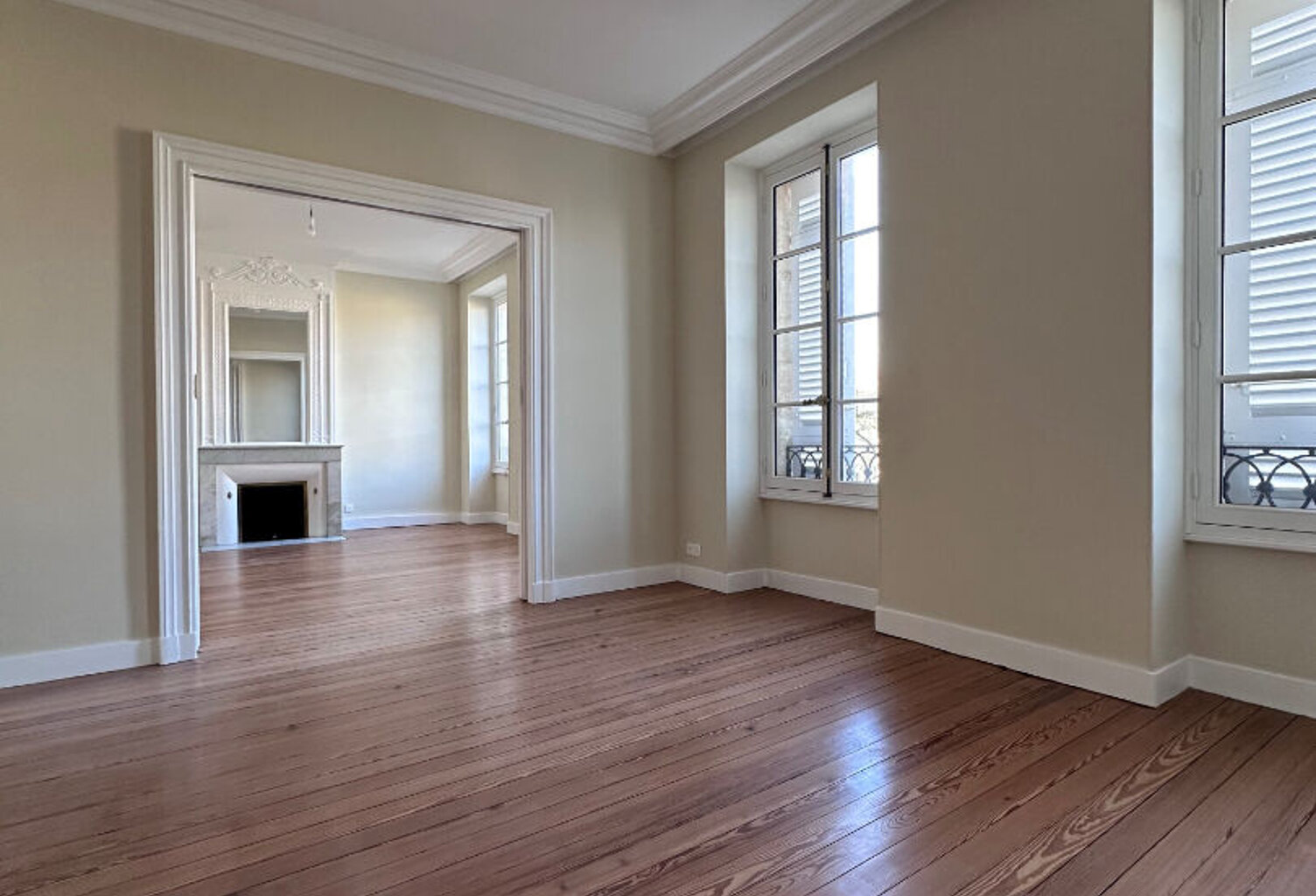 Appartement Bordeaux 6 pièce(s) 233m2 avec terrasse et parking — photo 1