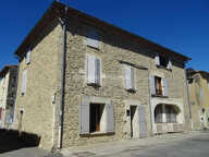 Immeuble - 3 appartements et 1 local loués - Placement rentable — photo 2