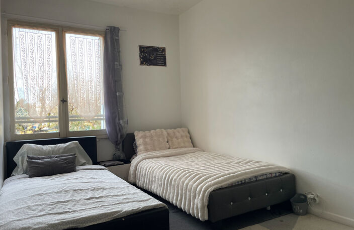 Appartement T3 - 62m²  avec cave et parking - Hameau des Vignes - CARPENTRAS — photo 5
