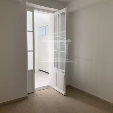 Appartement  630 €