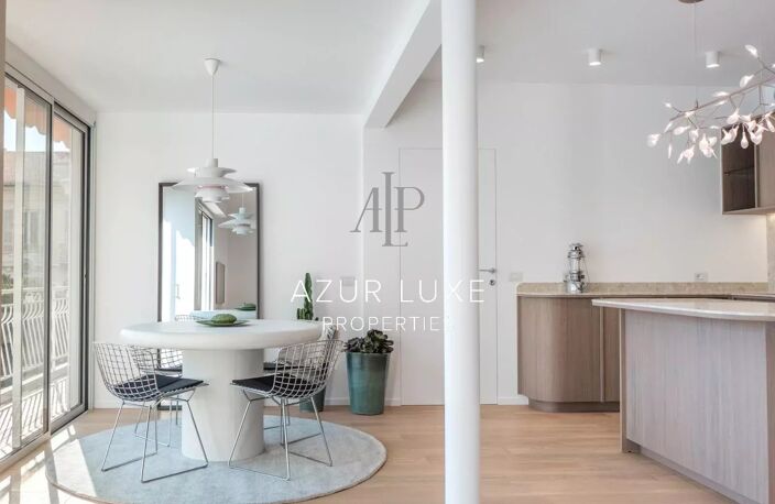 APPARTEMENT 3 PIECES - HYPER CENTRE - DERNIER ETAGE -  RENOVE ET — photo 4