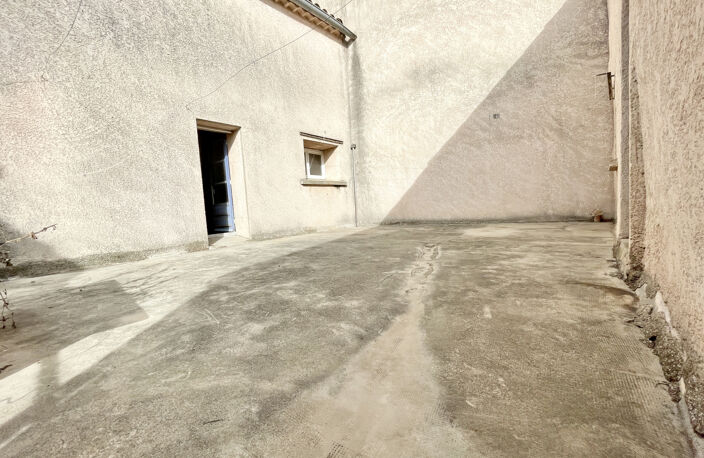 Vente Maison de village à rénover de 120m2 avec terrasse et — photo 2