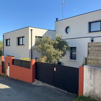 Maison 7 pièces 597400 €