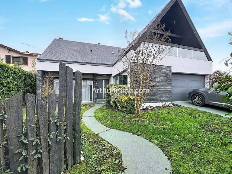 YERRES - Maison avec piscine - Quartier Taillis Garenne — photo 1
