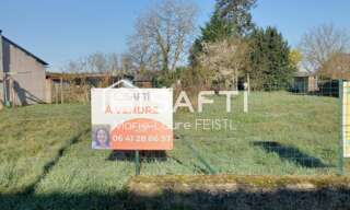 Terrain  720 m² à vendre à Saint-Jean-Saint-Germain (37600)