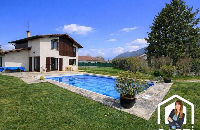 Maison familiale avec jardin, piscine et superbe vue sur le Vercors. — photo 3