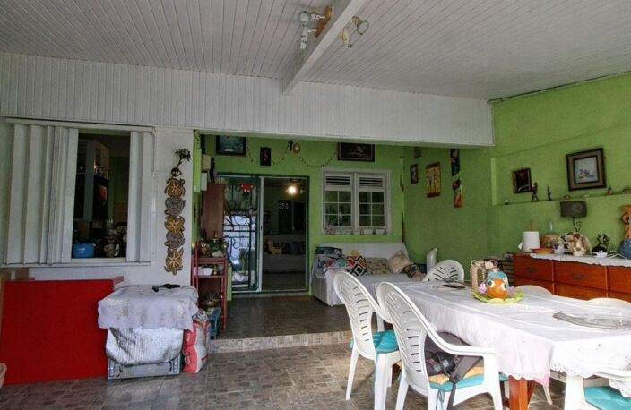 Cadre calme et volumes généreux pour cette maison familiale — photo 2