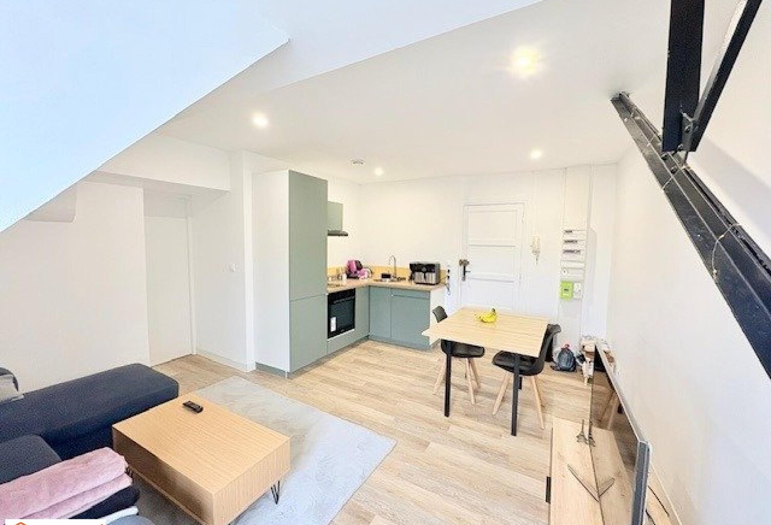 À VENDRE  SPÉCIAL INVESTISSEUR  T2 LOUÉ  VALENCIENNES CENTRE — photo 1